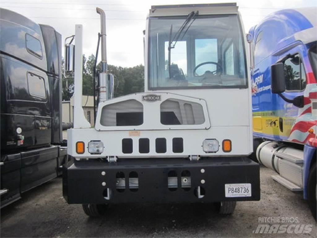 Autocar ACTT42 終端式曳引機