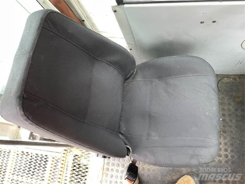 Autocar ACTT64 終端式曳引機