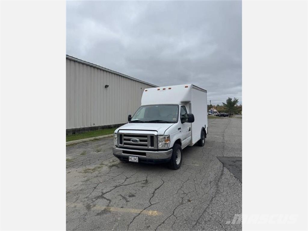 Ford E350 貨箱式卡車
