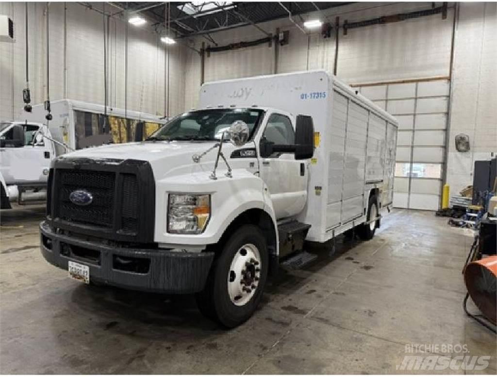 Ford F650 飲料運輸卡車