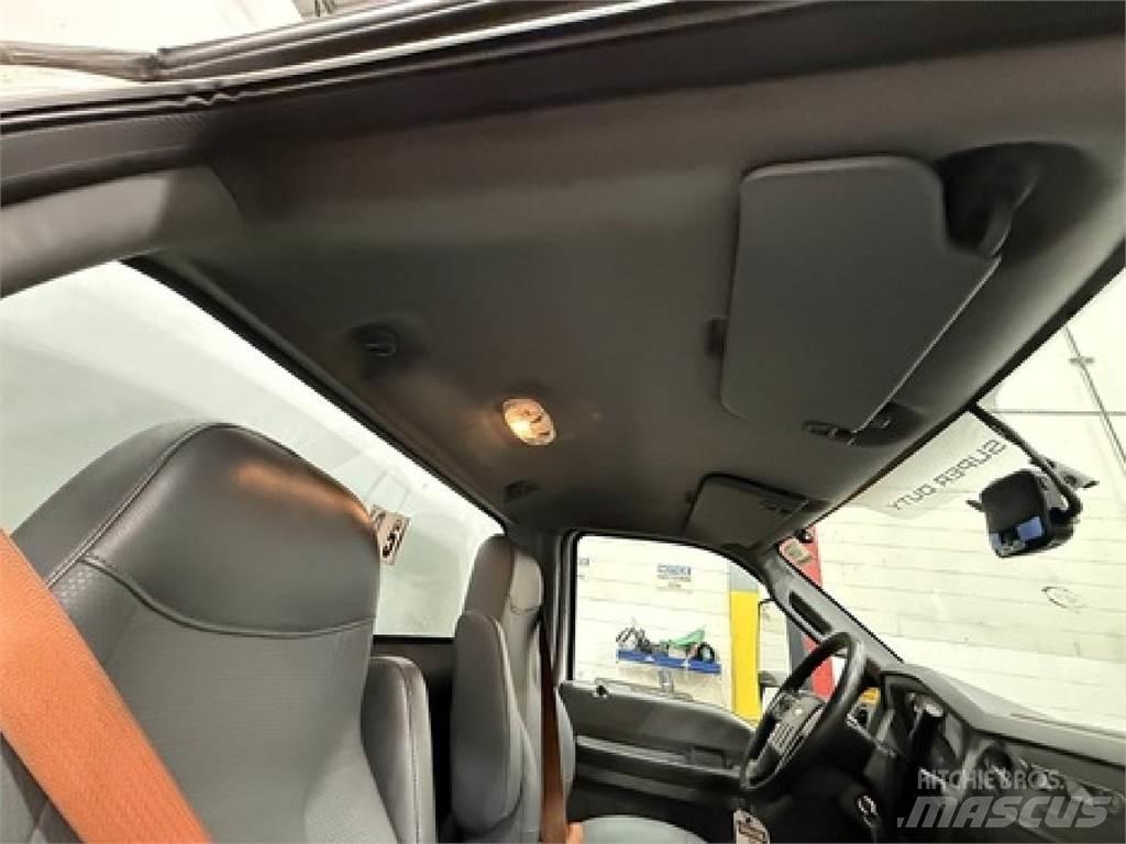 Ford F650 飲料運輸卡車