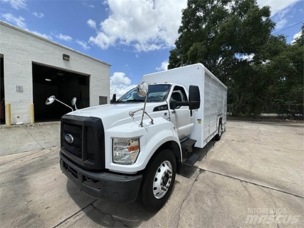 Ford F650 飲料運輸卡車