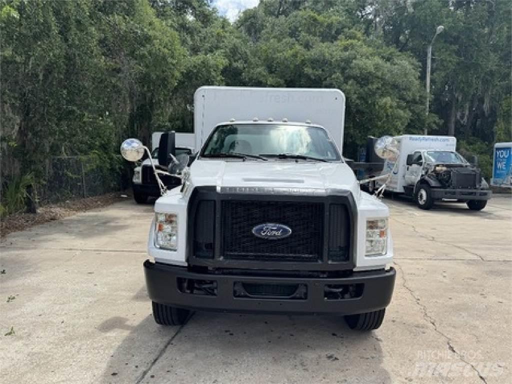 Ford F650 飲料運輸卡車