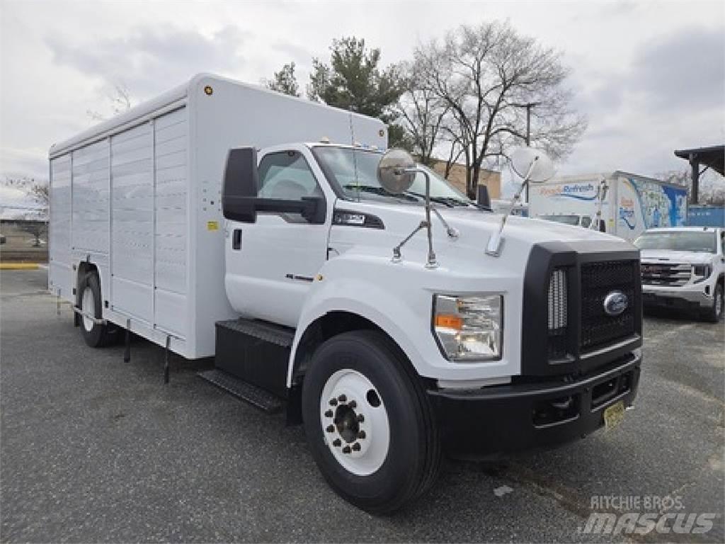 Ford F650 飲料運輸卡車