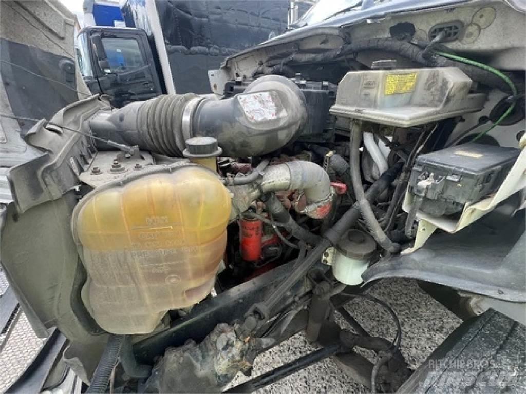 Ford F750 飲料運輸卡車