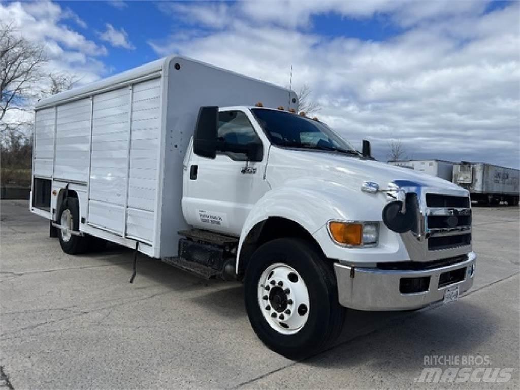 Ford F750 飲料運輸卡車