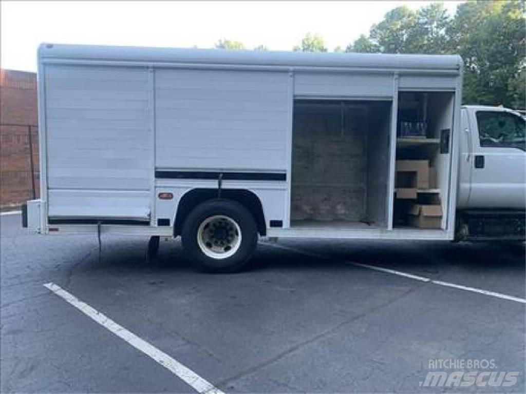 Ford F750 飲料運輸卡車