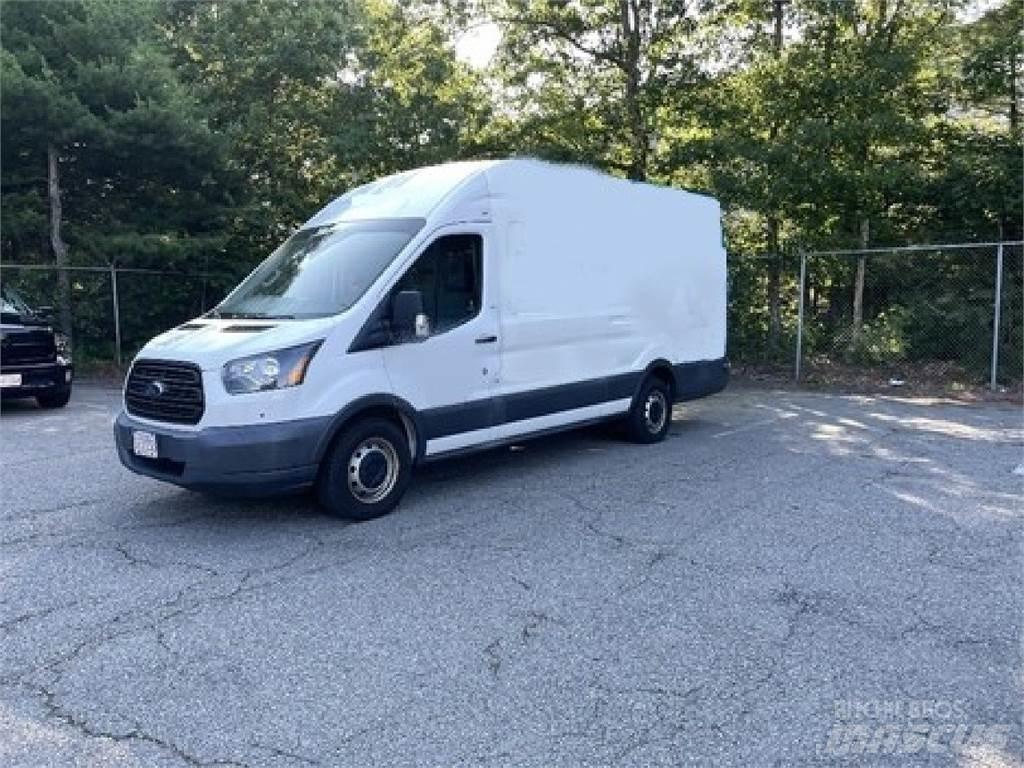 Ford TRANSIT 廂式貨物運輸車