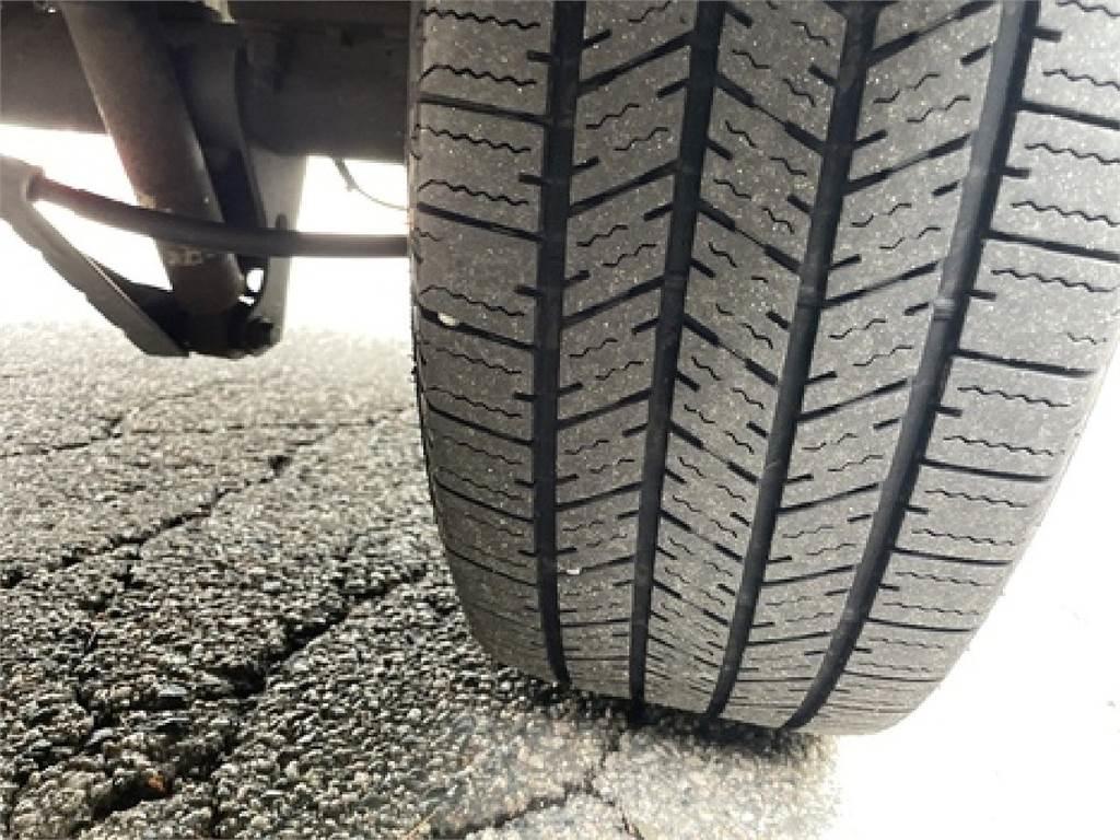 Ford TRANSIT 廂式貨物運輸車