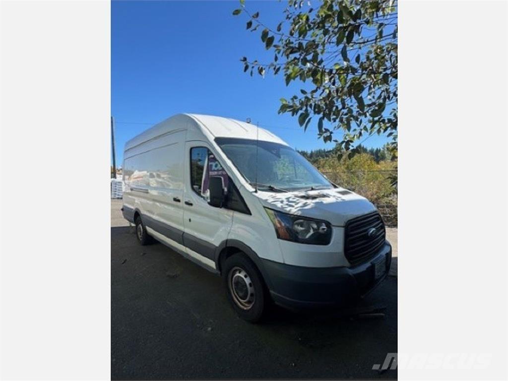 Ford TRANSIT 廂式貨物運輸車