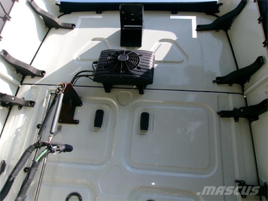 Freightliner 126 曳引機組件