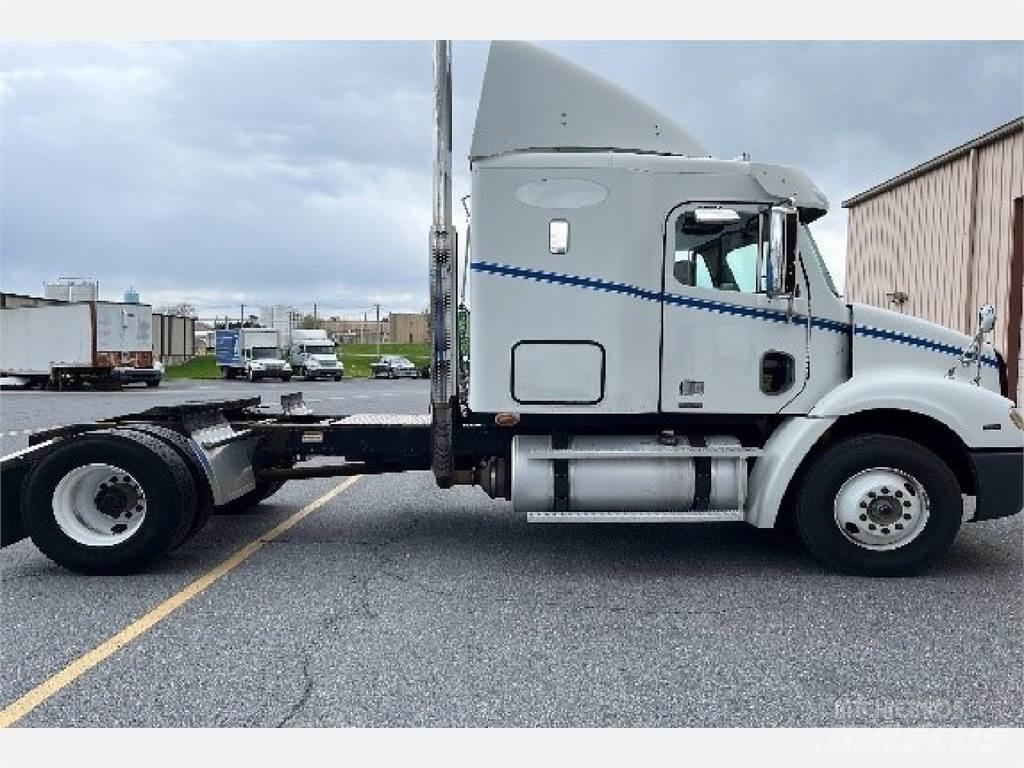 Freightliner C112 曳引機組件