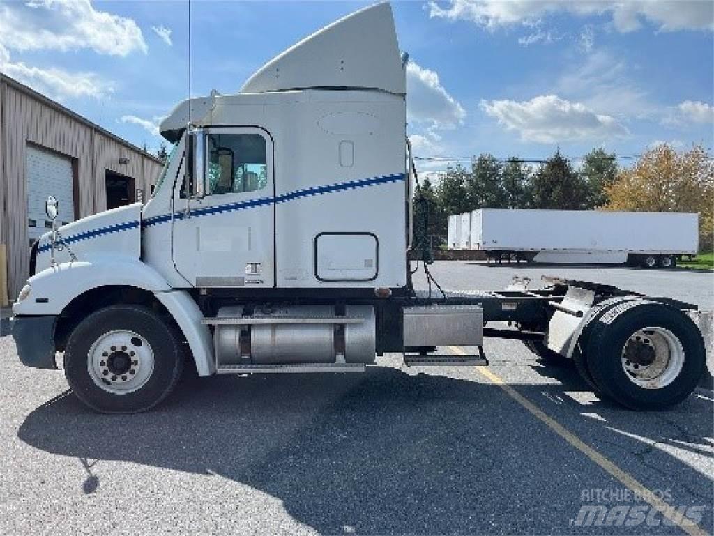 Freightliner CL112 曳引機組件
