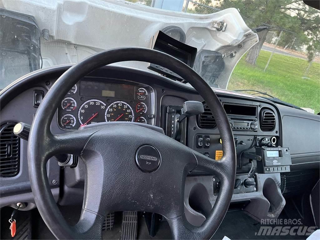 Freightliner M2 溫控卡車