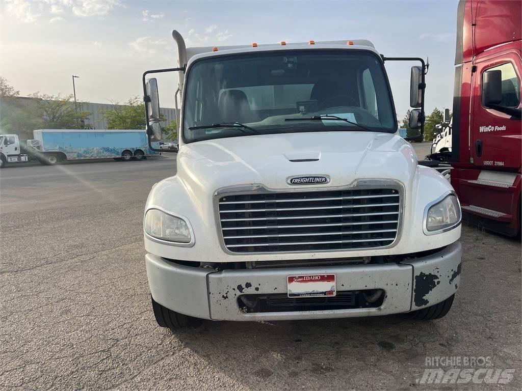 Freightliner M2 飲料運輸卡車