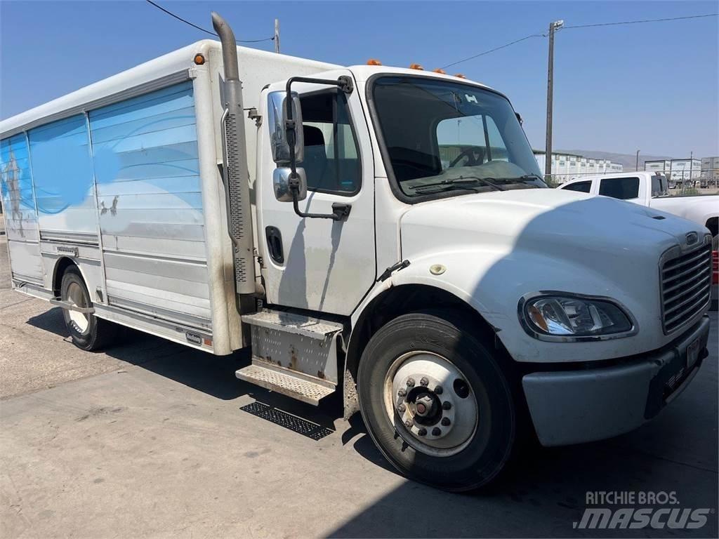 Freightliner M2 飲料運輸卡車