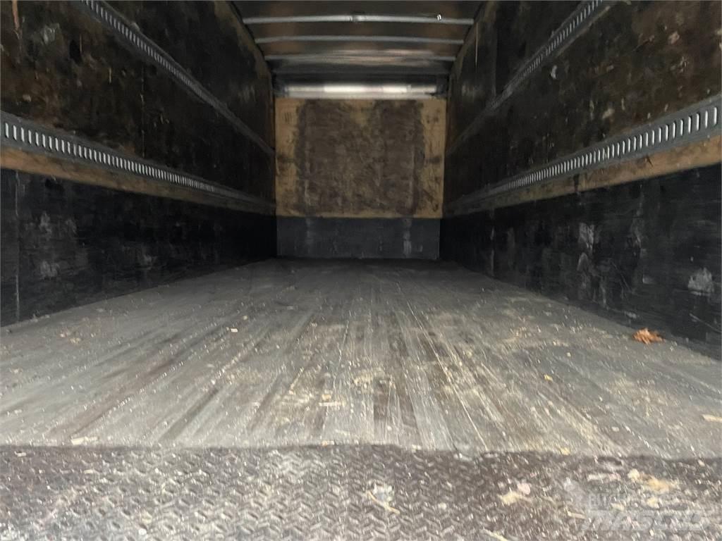 Freightliner M2 貨箱式卡車