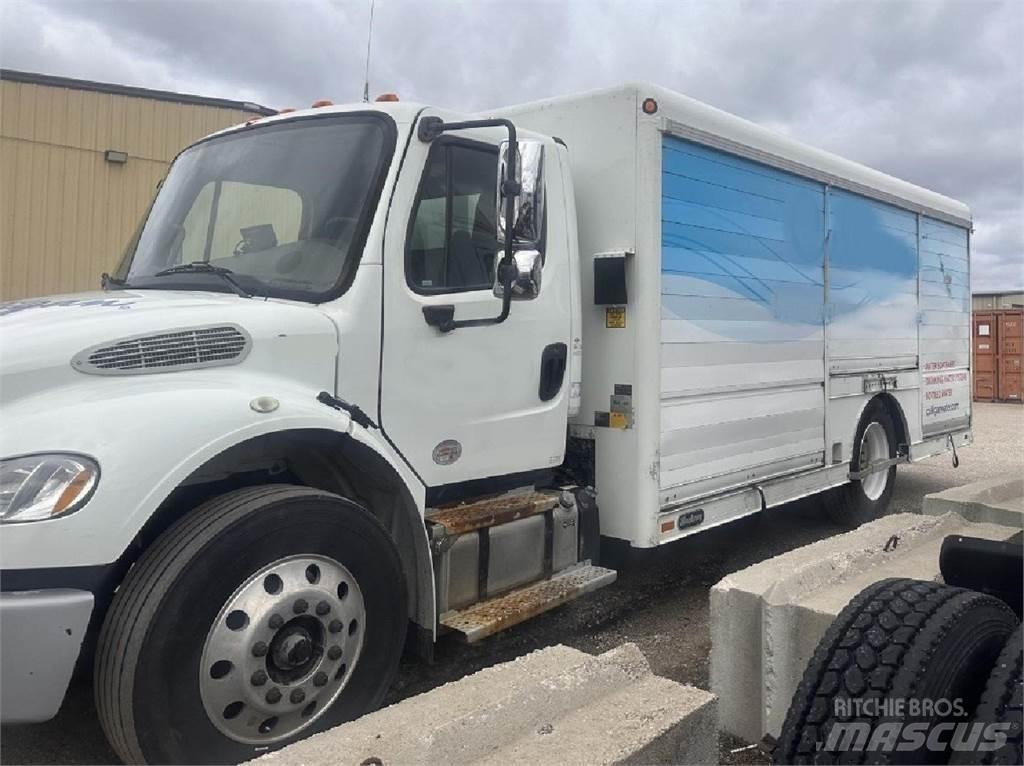 Freightliner M2 飲料運輸卡車