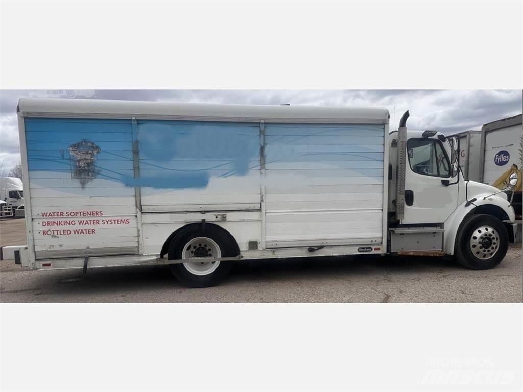 Freightliner M2 飲料運輸卡車