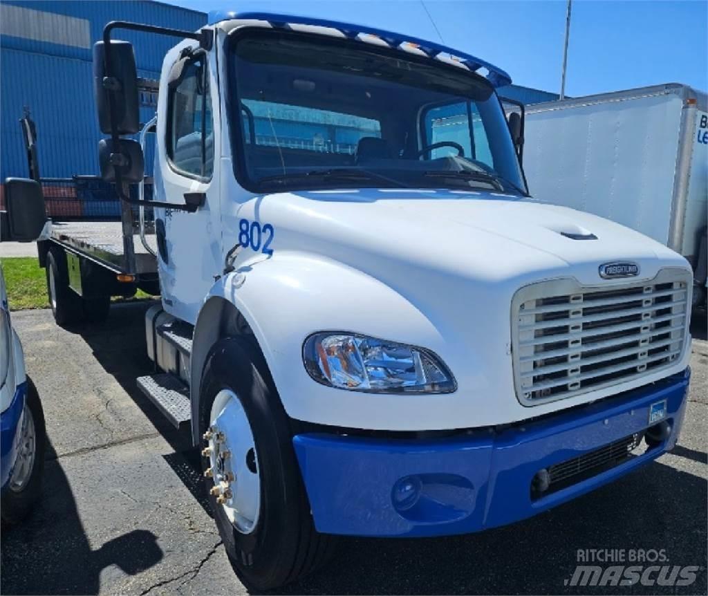 Freightliner M2 平板式/側卸式卡車