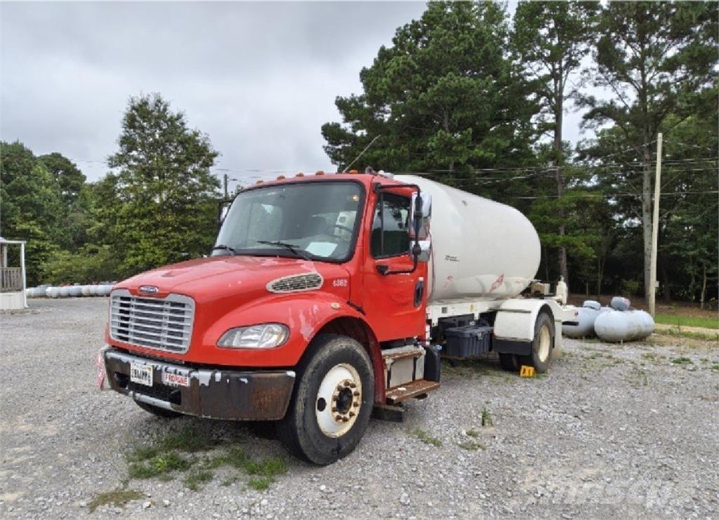 Freightliner M2 其他貨車