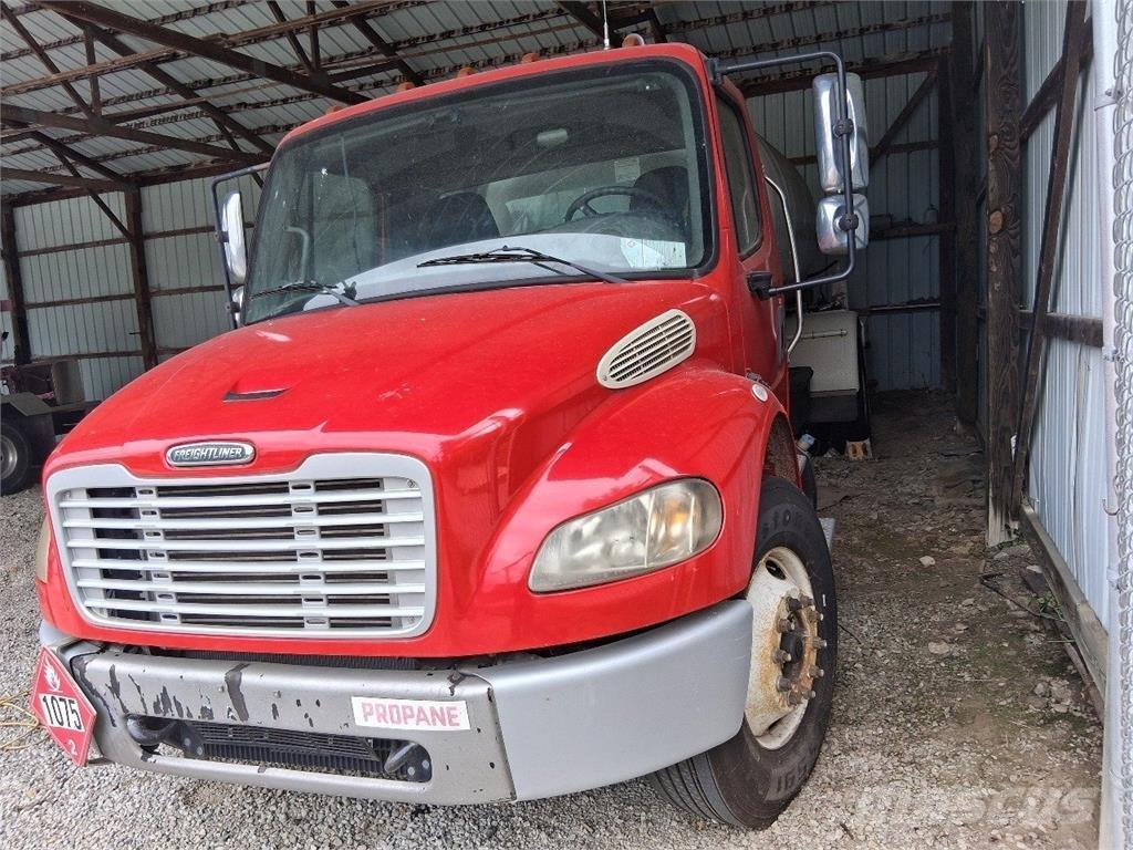 Freightliner M2 其他貨車