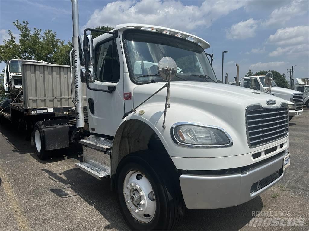 Freightliner M2 106 曳引機組件