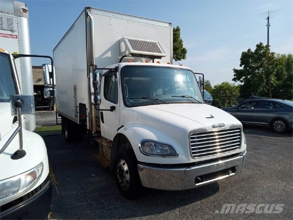 Freightliner M2-106 貨箱式卡車