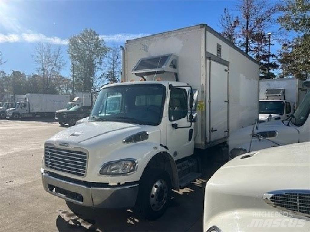 Freightliner M2-106 貨箱式卡車