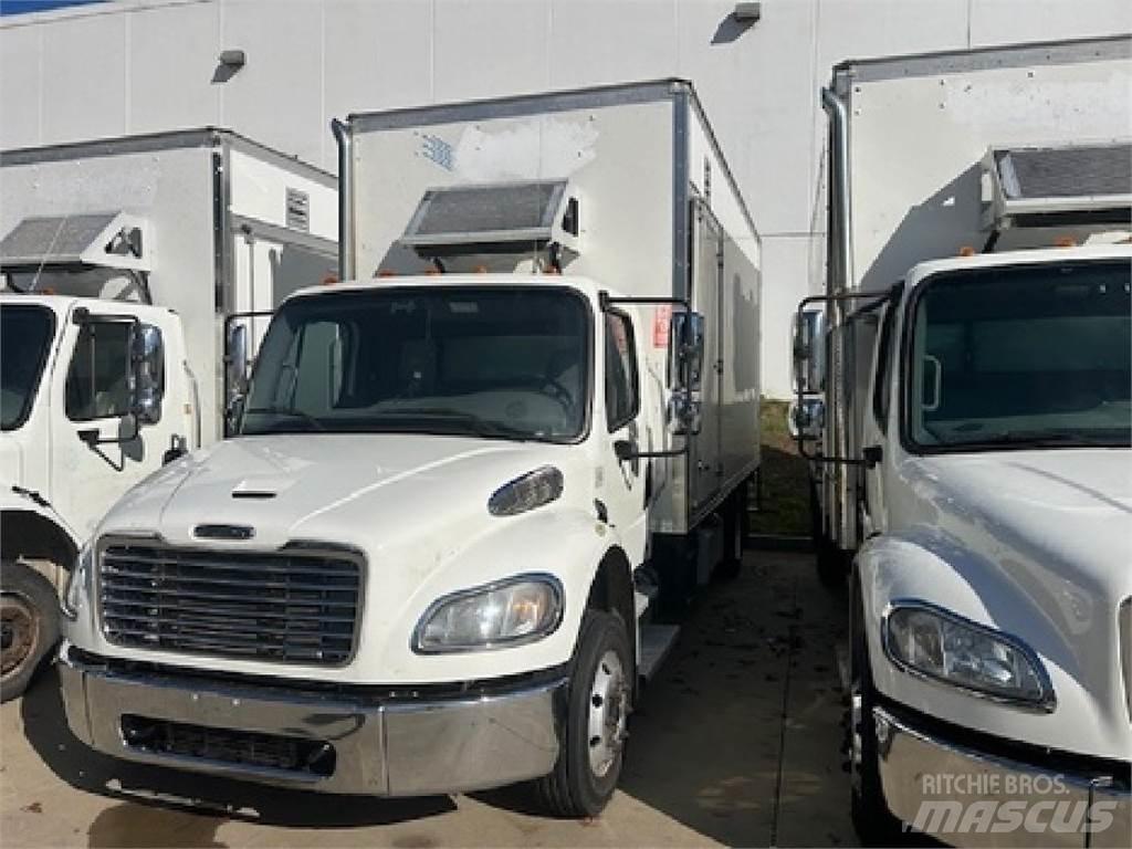 Freightliner M2-106 貨箱式卡車