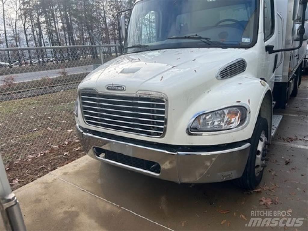 Freightliner M2-106 貨箱式卡車