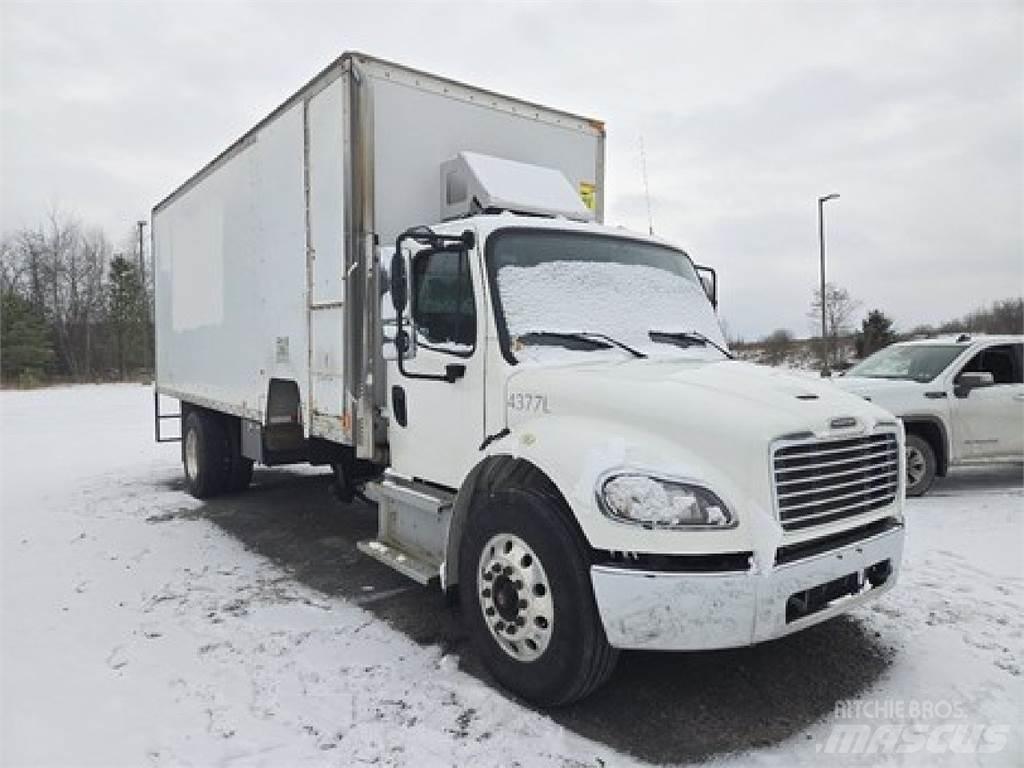 Freightliner M2-106 貨箱式卡車