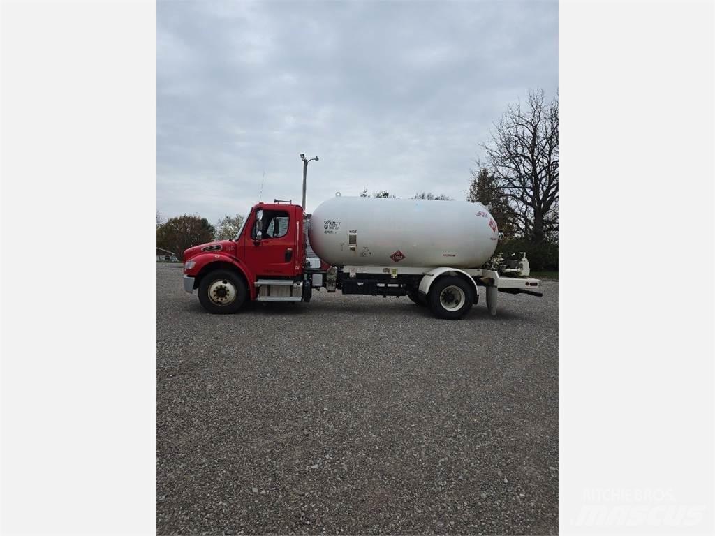 Freightliner M2 106 其他貨車