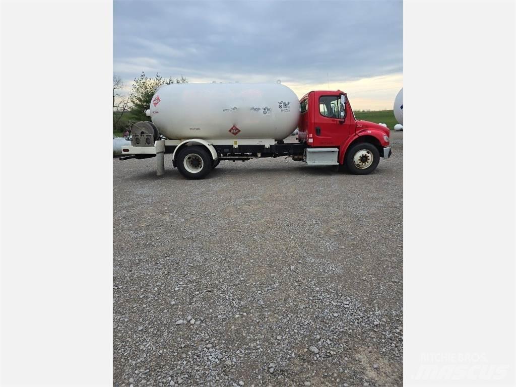 Freightliner M2 106 其他貨車