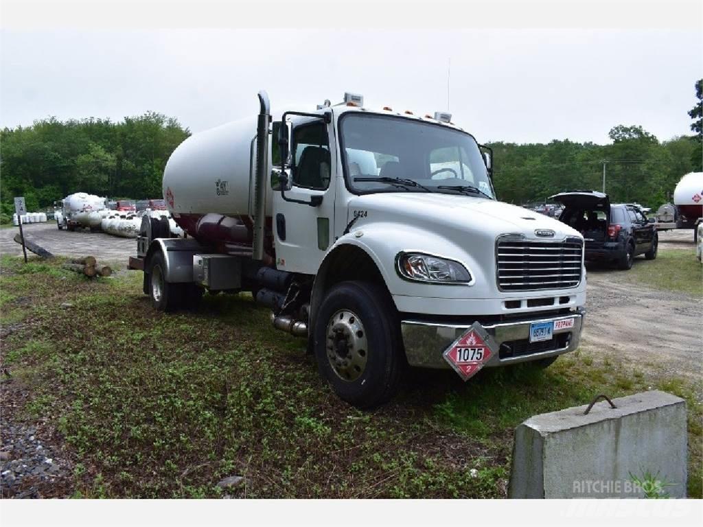 Freightliner M2-106 其他貨車