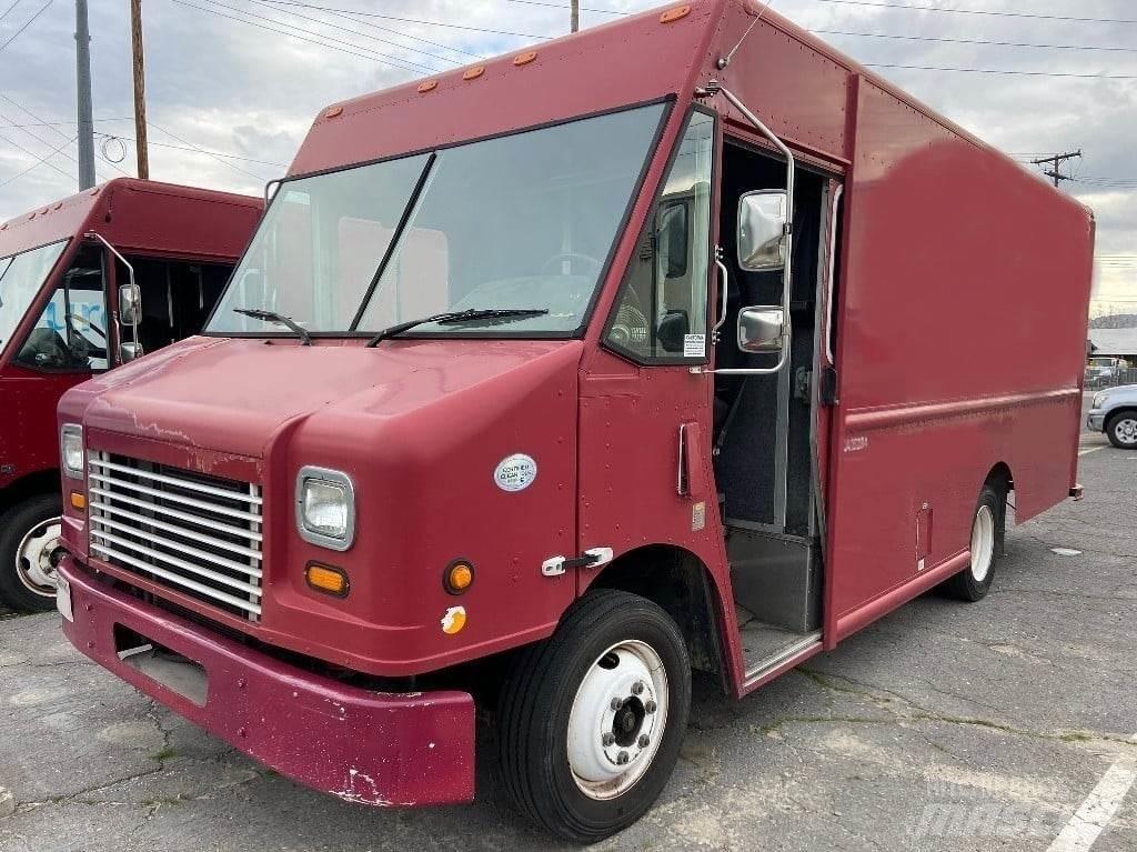 Freightliner MT45 車廂