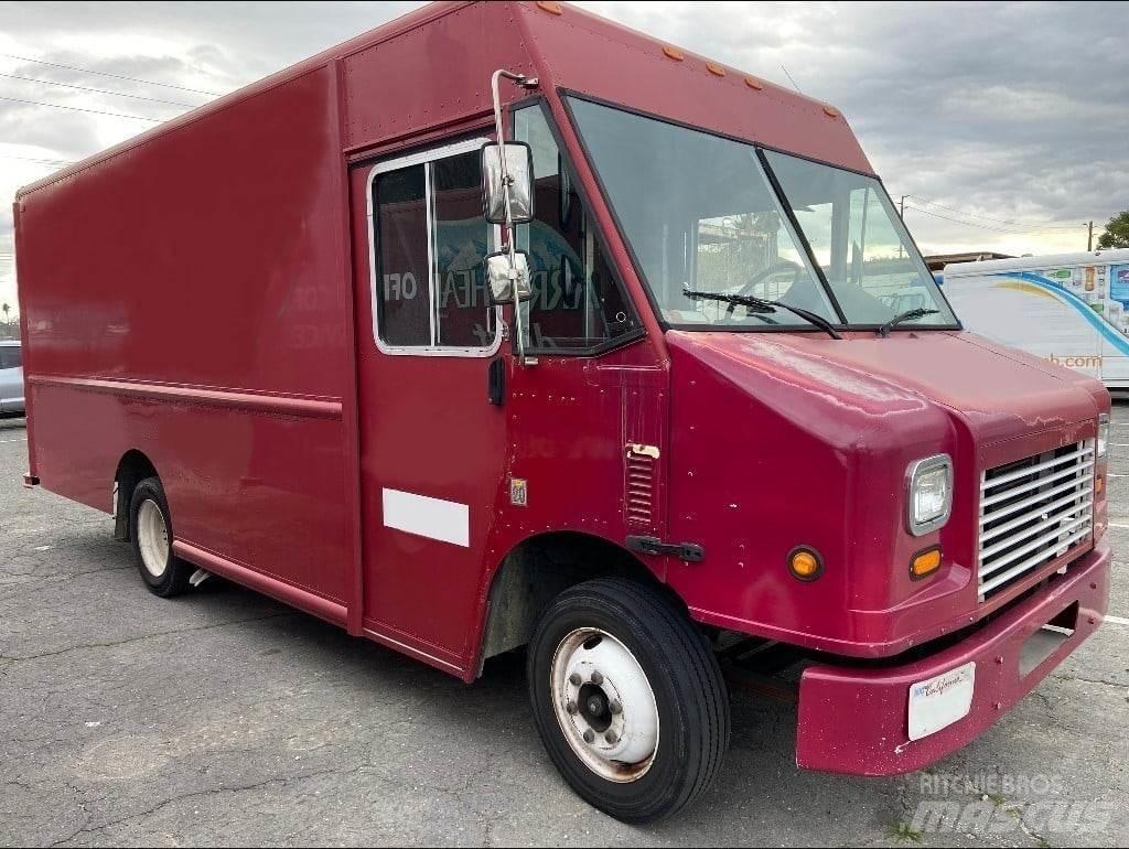 Freightliner MT45 車廂