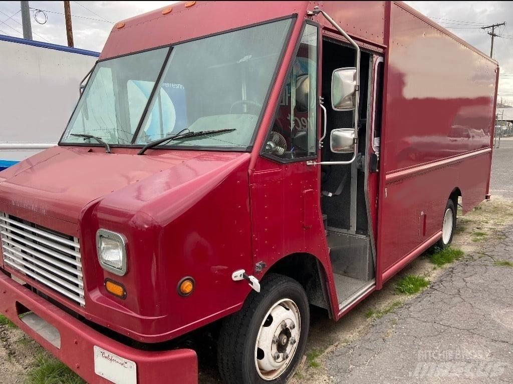 Freightliner MT45 車廂