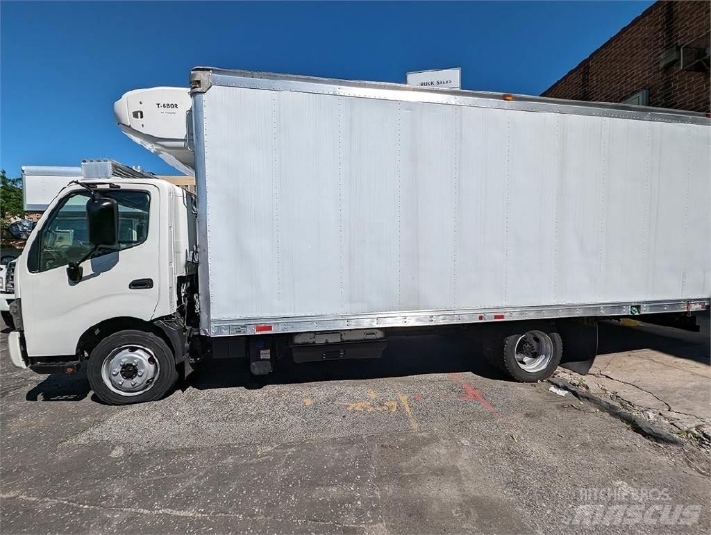 Hino 195 溫控卡車