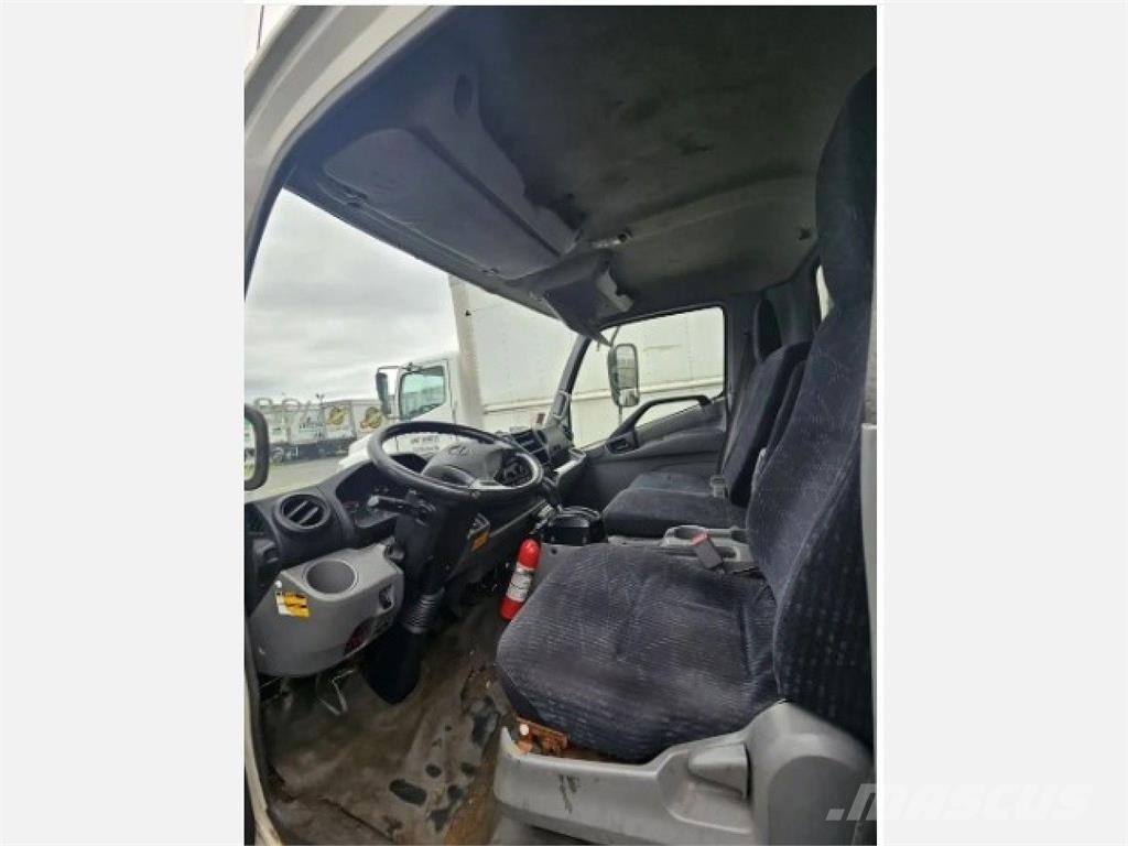 Hino 195 溫控卡車