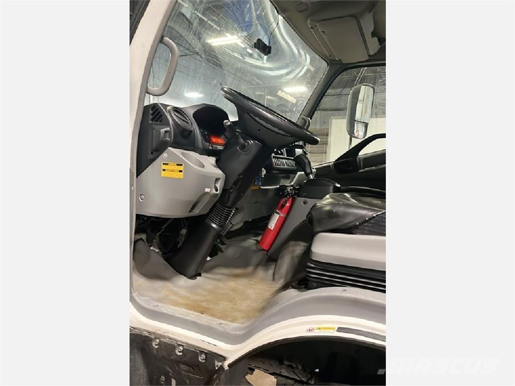 Hino 195 溫控卡車