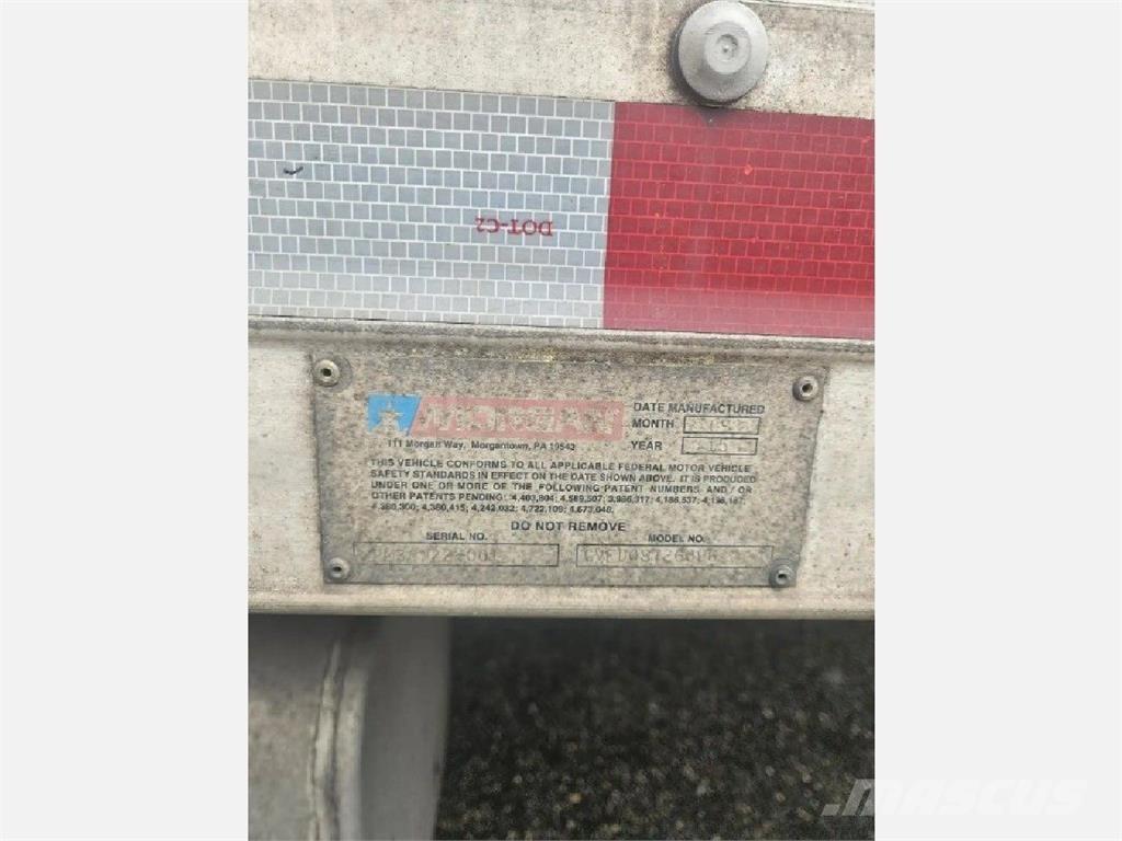 Hino 268 貨箱式卡車