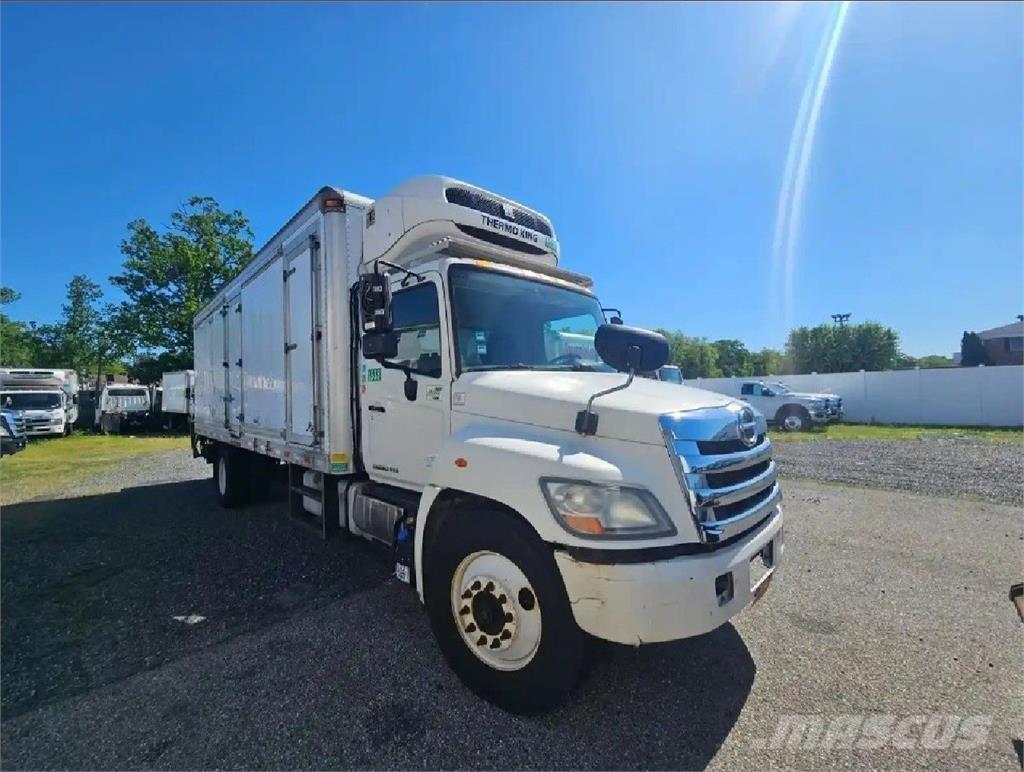 Hino 268 溫控卡車