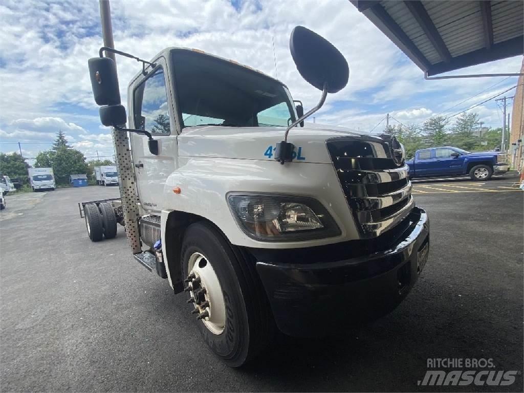 Hino 338 商用底盤車