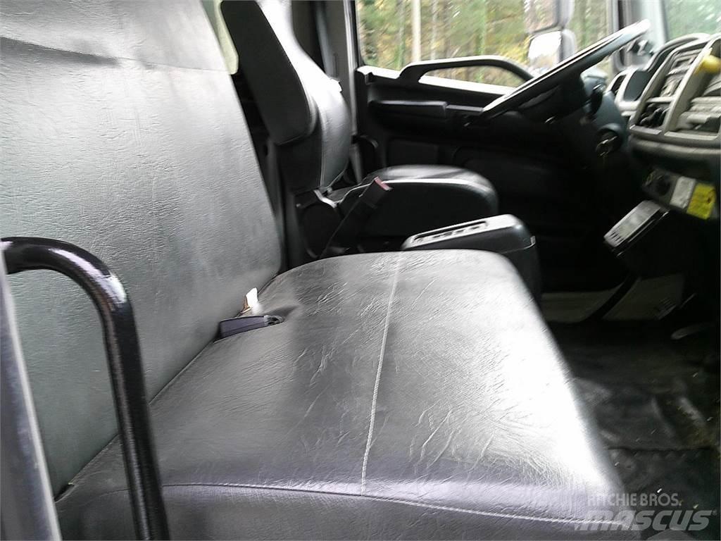 Hino 338 貨箱式卡車