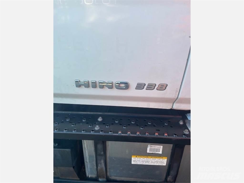 Hino 338 平板式/側卸式卡車