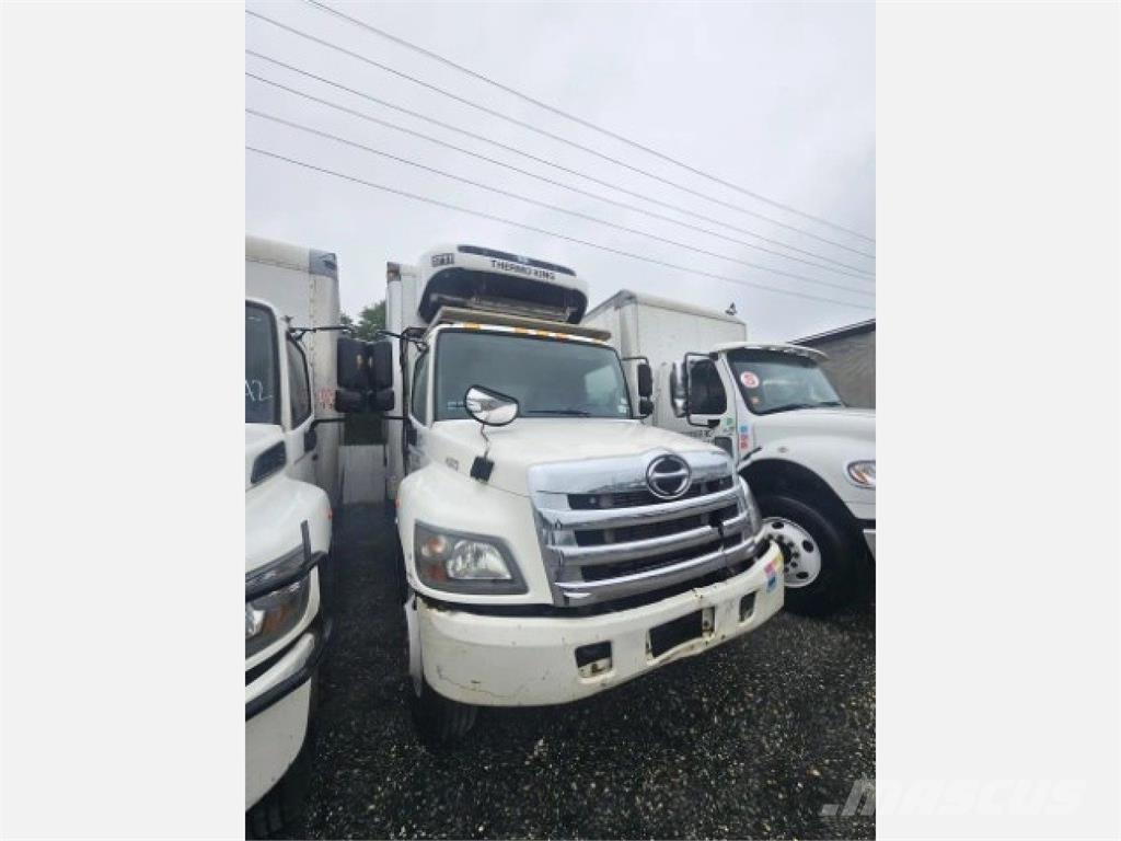 Hino 338 溫控卡車