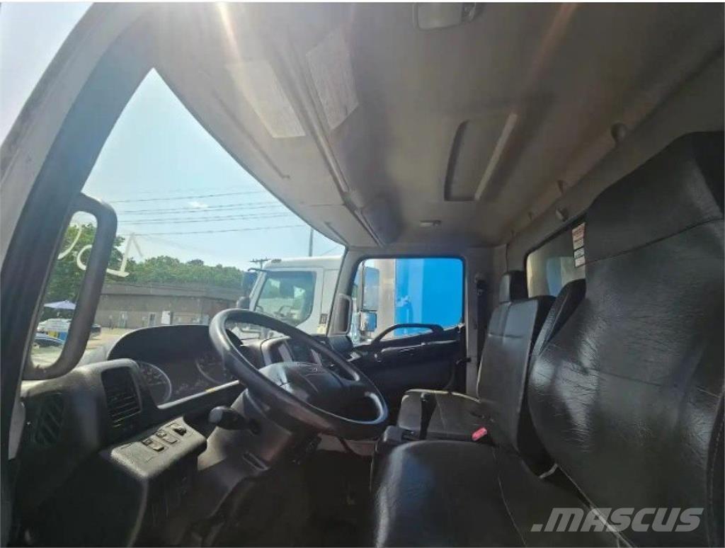 Hino 338 溫控卡車