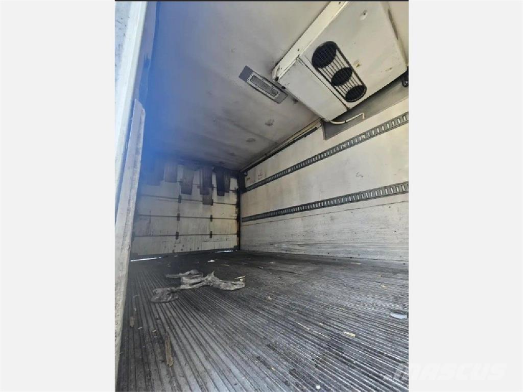 Hino 338 溫控卡車