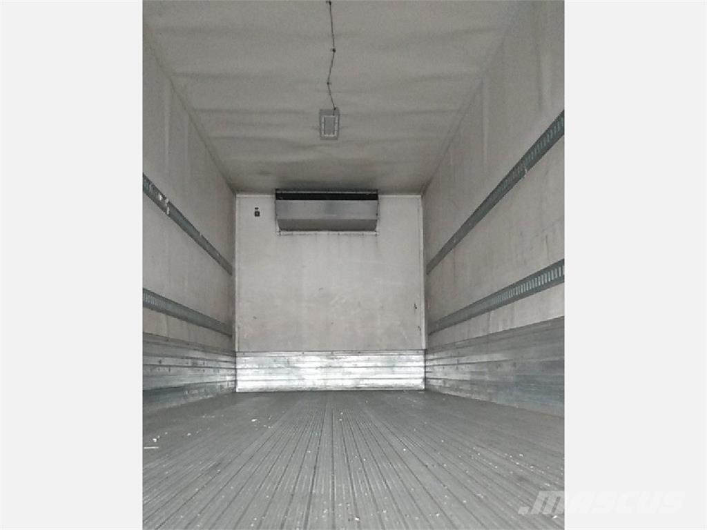 International 4300 溫控卡車